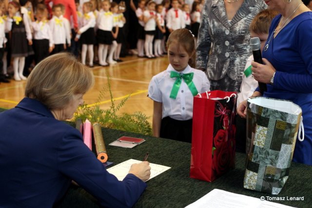 2015-11-06-121800-Canon EOS 700D